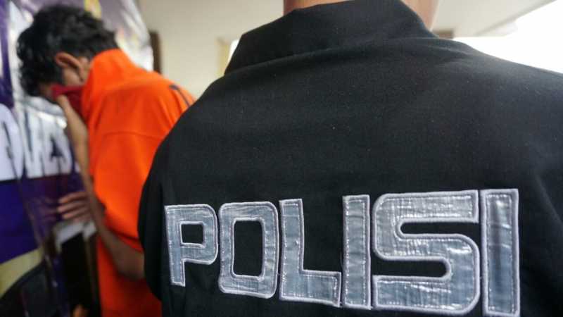 Tahanan Kabur Usai Dipamerkan Polisi Tahanan Kabur Usai Dipamerkan Polisi