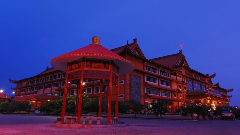 Maha Vihara Maitreya, Wihara Terbesar di Indonesia Maha Vihara Maitreya, Wihara Terbesar di Indonesia