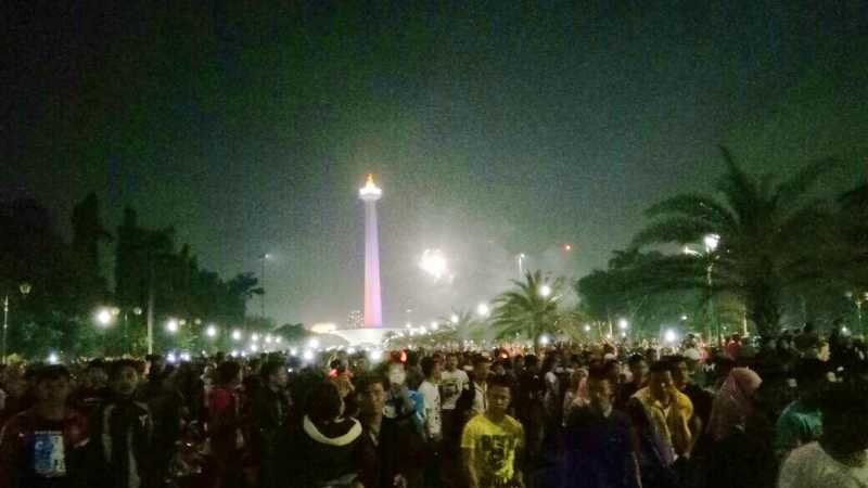 Perayaan Tahun Baru di Jakarta: Tak Ada Kembang Api, Adanya Aa Gym Perayaan Tahun Baru di Jakarta: Tak Ada Kembang Api, Adanya Aa Gym