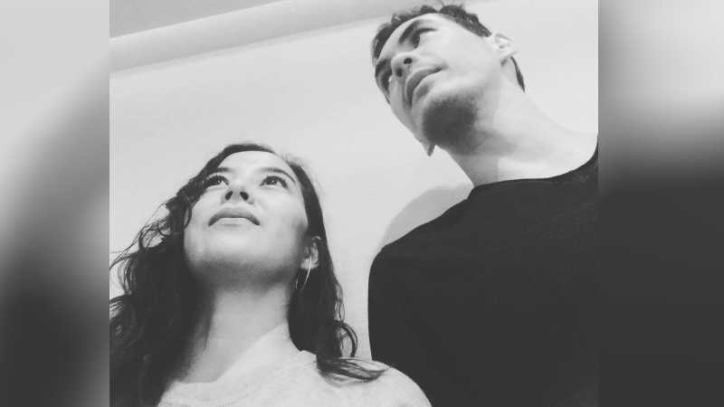 Atalarik Syach Jalan Berdua dengan Vonny Cornelia? Atalarik Syach Jalan Berdua dengan Vonny Cornelia?