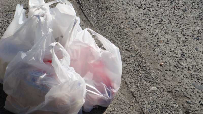 Jual Plastik di Kawasan Pasar Jaya Akan Didenda Hingga Rp 25 Juta Jual Plastik di Kawasan Pasar Jaya Akan Didenda Hingga Rp 25 Juta
